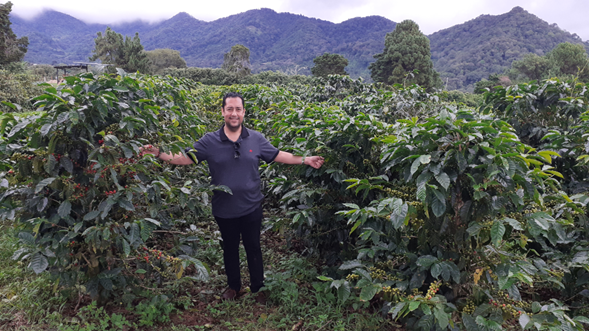 Migdonio Mendez- Panama- Creativa Coffee District